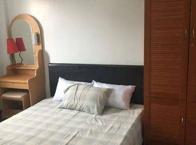 East Ortigas Mansions Hotel *